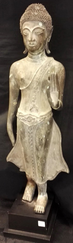 Walknig Lao Buddha Walknig Lao Buddha