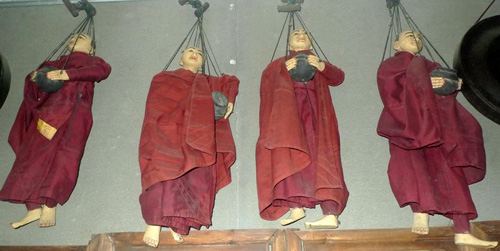 Monk marionette (sold by one) Monk marionette (sold by one)