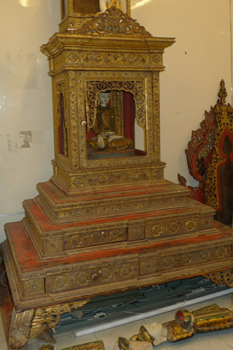 Temple Buddha shrine (sold empty) Temple Buddha shrine (sold empty)