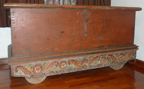 L7260-TR
Big chest from famous collector
Status : Available
Click on picture for enlarge