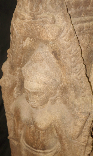 Giant carved Khmer linguam L8570-UC
Giant carved Khmer linguam
Status : Available
Click on picture for enlarge