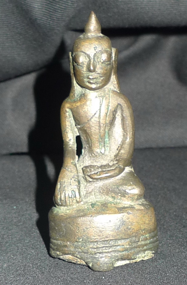 Lao Buddha big amulet