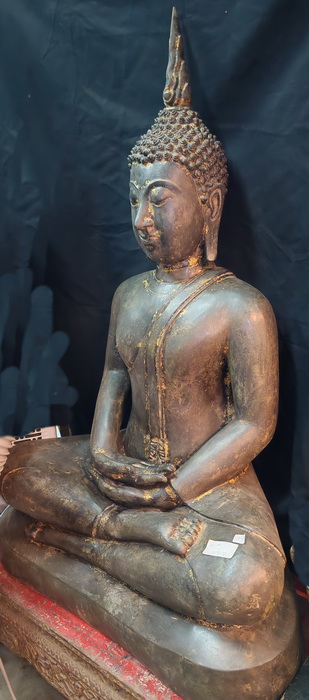 Giant Sukhothai Buddha