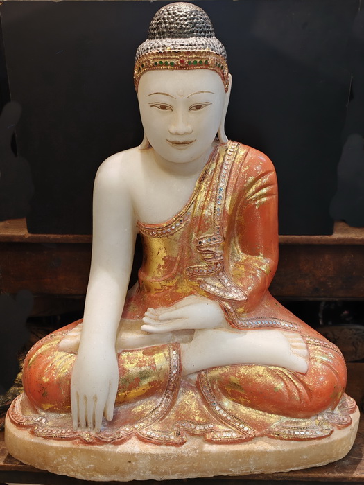 Mandalay Buddha