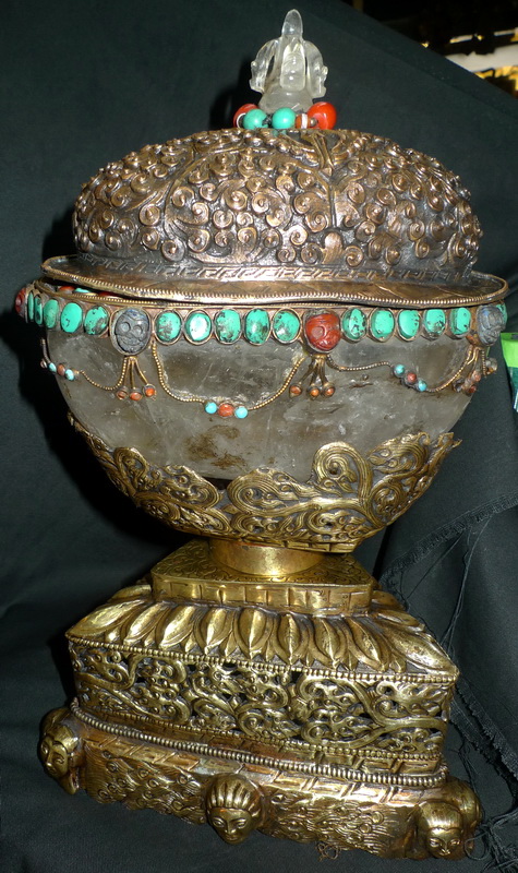 Buddha Statue and Asian antiques at the Asiatic Bazaar: Tantric Sculls