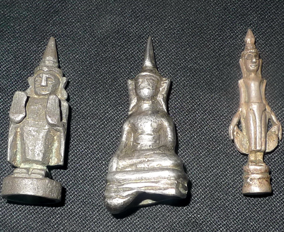Lao Buddha amulet, sold by one 	