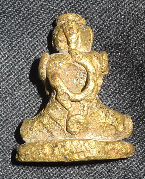Pit Tha Buddha amulet