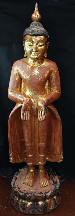 Arakan Buddha w. unusual mudra