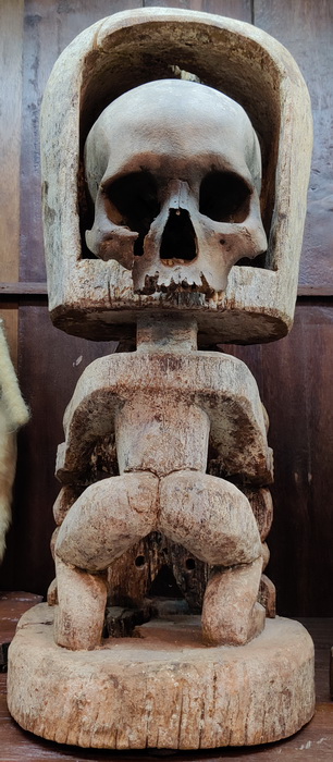 Asmat in wooden figure