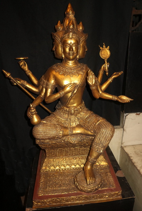Huge rahma - Phra Phrom