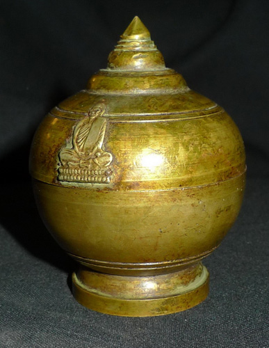 Ashes urn from Luang Phu Dum